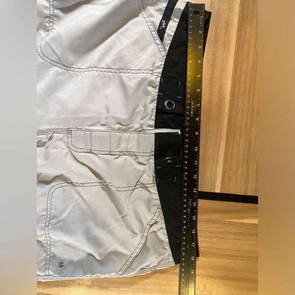 Zhik board shorts - Picture 2 of 5